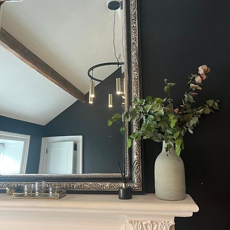 Luxury Croft Templepatrick Near Airport Rabbit And Hilton Hotel Buitenkant foto